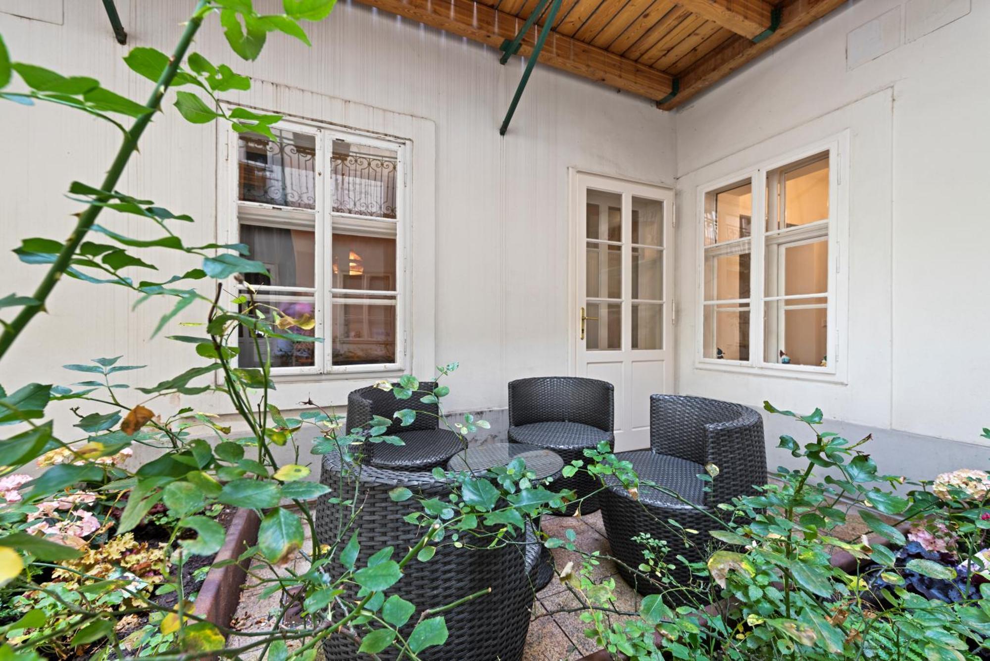 Kh Mariahilf Viena Exterior foto
